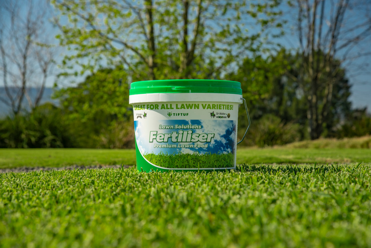 Lawn Solutions Fertiliser 10kg